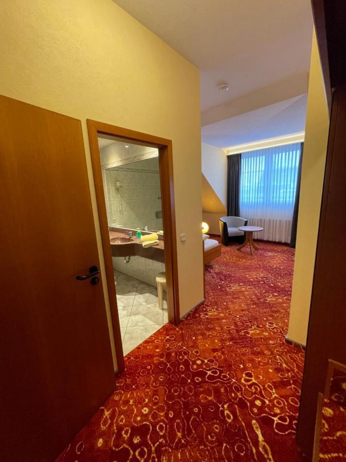 Hotel Restaurant Fischer Ремшайд Екстериор снимка